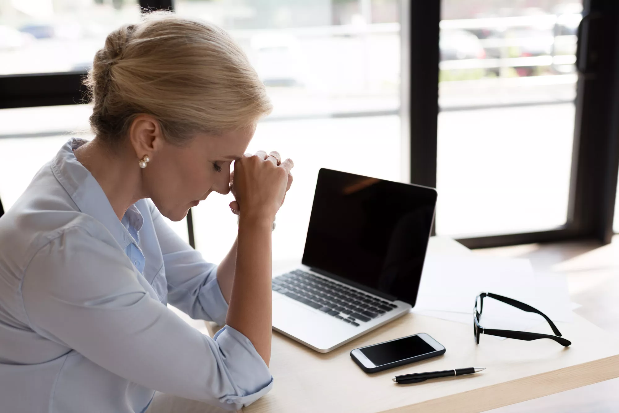 Stress-Fatigue-Business-Woman